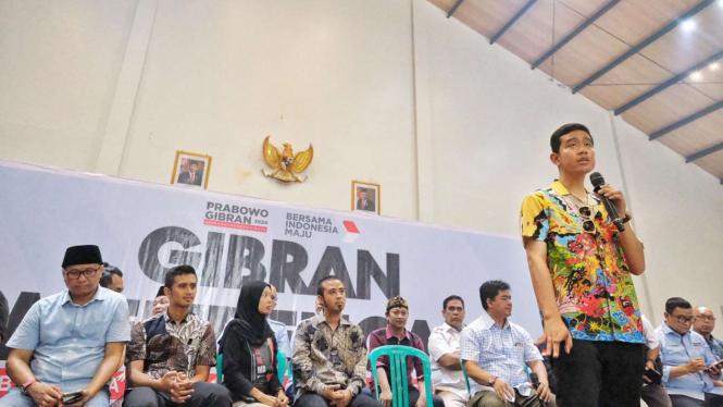 Gibran hadiri acara Mendengar di Aula Lasnur, Tegal pada 29 Januari 2024