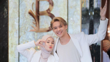 Dinda Hauw dan Rey Mbayang