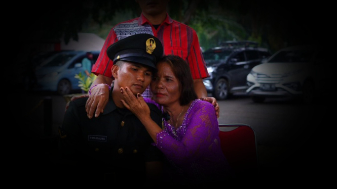 VIVA Militer: Monica dan Saor Marpaung.