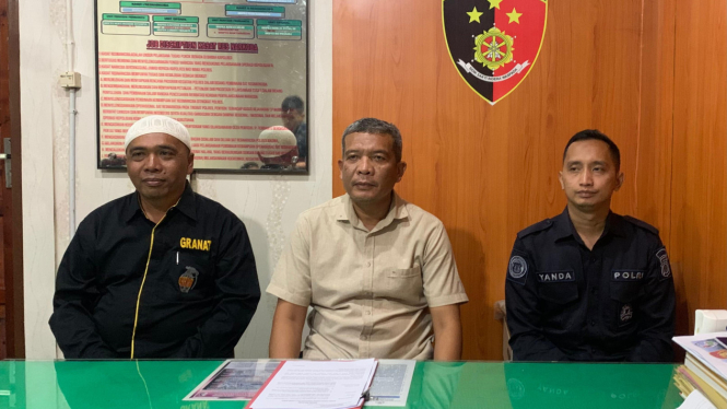 Polres Madina saat memberikan keterangan pers pengungkapan ganja 14 kilogram.(istimewa/VIVA)