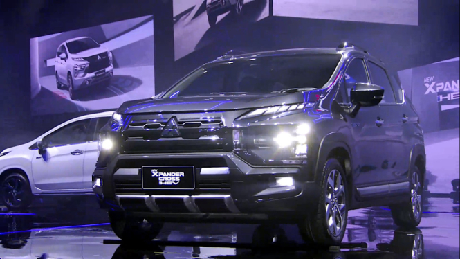 Peluncuran Mitsubishi Xpander Cross Hybrid di Thailand