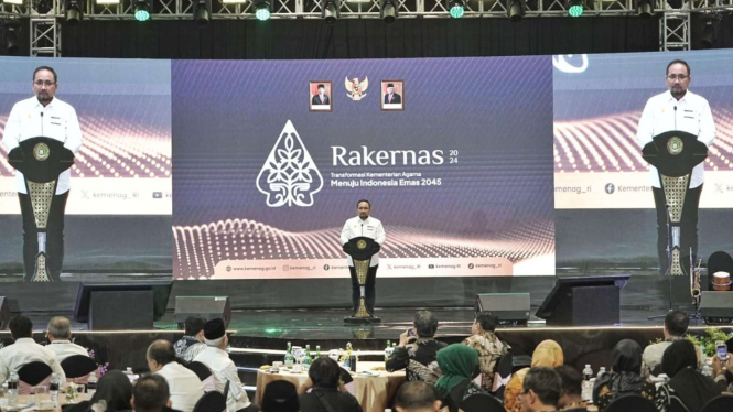 Menag Yaqut Cholil Qoumas di Rakernas Kemenag 2024