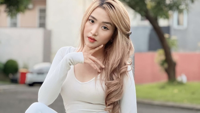 Selebgram Venny Alberti