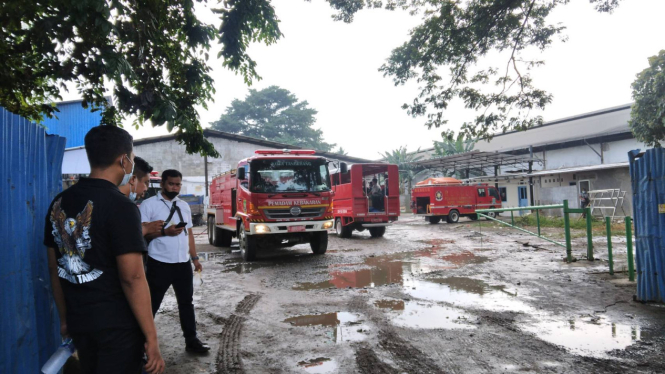 Lokasi pabrik es yang mengalami kebocoran gas di tangerang