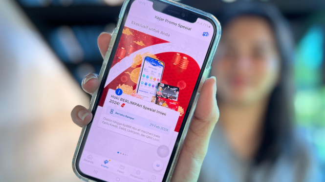 Jelang perayaan Tahun Baru Imlek, Bank Mandiri menggelar program promo