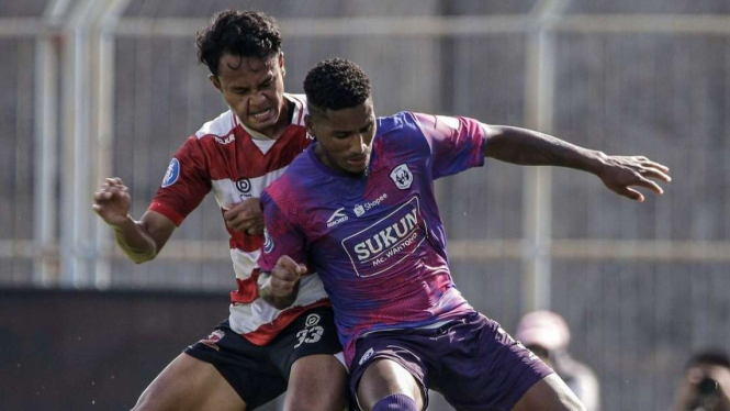 Duel Madura United vs RANS Nusantara FC