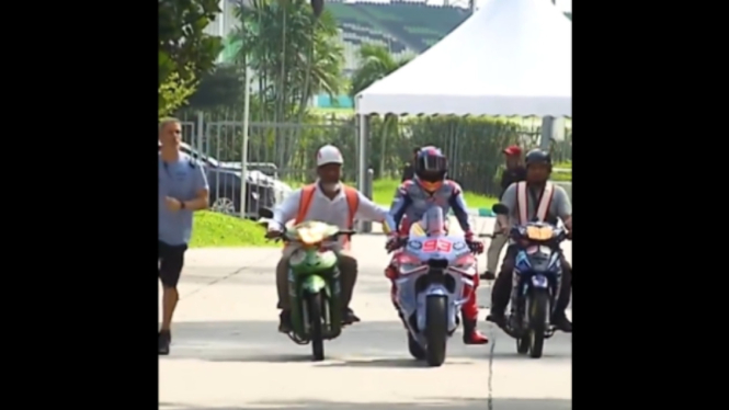 Supra bapak penolong Marc Marquez