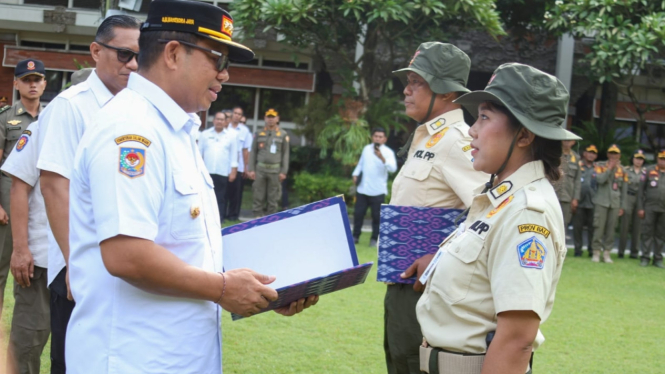 Pelantikan Satpol PP Pariwisata Provinsi Bali dan Kabupaten Badung. 