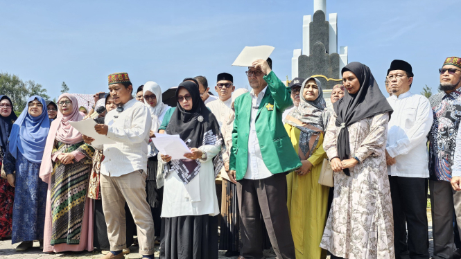 Guru Besar dan Dosen USK menyampaikan sikap soal kondisi demokrasi di Indonesia. 