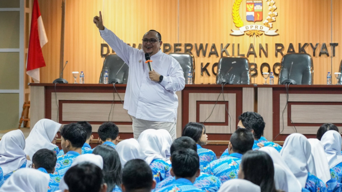 Ketua DPRD Kota Bogor Atang Trisnanto. 