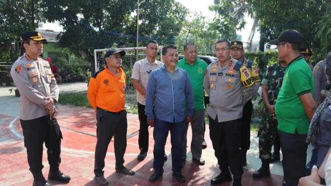 Kapolda Banten Irjen Pol Abdul Karim memantau lokasi TPS rawan banjir di Tangerang