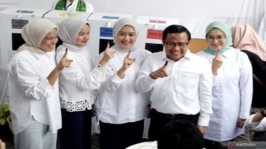Cawapres 01 Muhaimin Iskandar atau Cak Imin nyoblos di Kemang