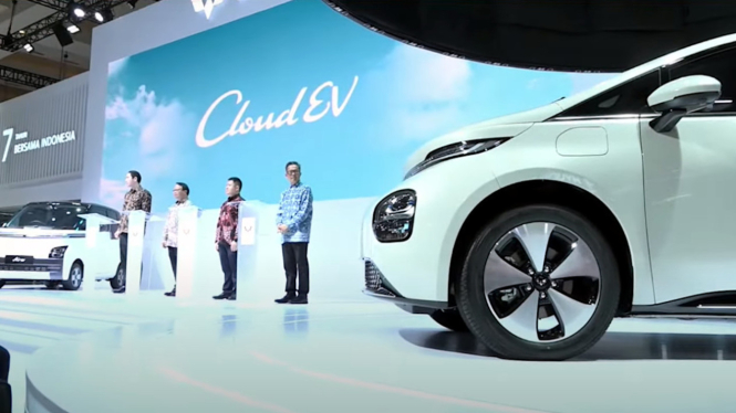 Acara Wuling Motors di IIMS 2024