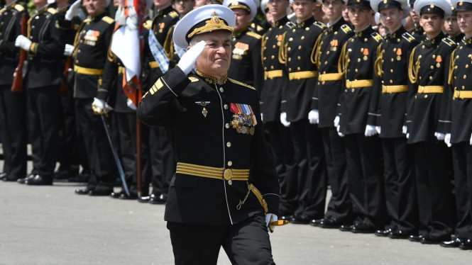 VIVA Militer: Komandan Armada Laut Hitam Rusia, Laksamana Viktor Sokolov
