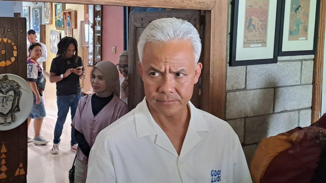 Ganjar Pranowo di rumah budayawan Butet Kartaredjasa