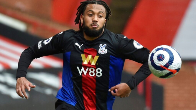 Gelandang Crystal Palace, Jairo Riedewald