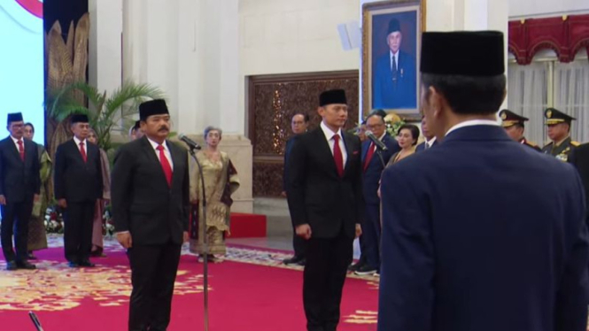 Pelantikan Hadi Tjahjanto jadi Menko Polhukam dan AHY Menteri ATR/BPN.