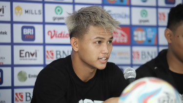 Pemain PSS Sleman, Hokky Caraka