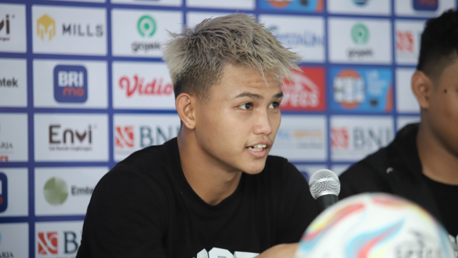 Pemain PSS Sleman, Hokky Caraka