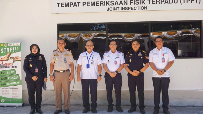Bea Cukai menghadiri launcing Tempat Pemeriksaan Fisik Terpadu (TPFT) 