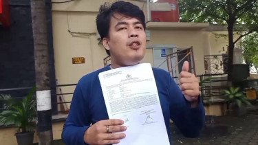 Suami laporkan pria yang selingkuhi istrinya dan kirim pose mesra