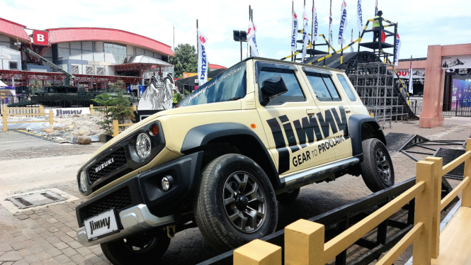 Suzuki Jimny 5 Pintu di Area Test Drive Khusus