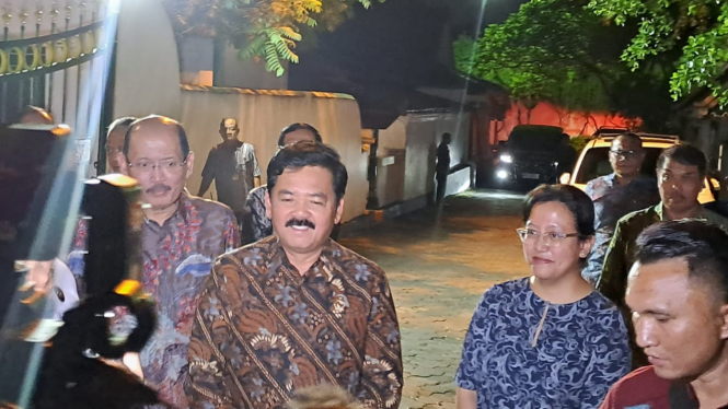 Menkopolhukam Hadi Tjahjanto di Keraton Kilen