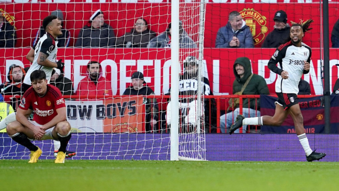 Pemain Fulham, Alex Iwobi jebol gawang Manchester United