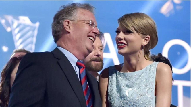 Ayah Taylor Swift, Scott Kingsley Swift