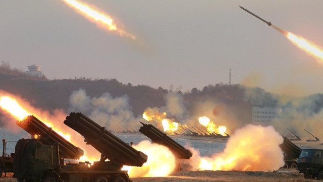 VIVA Militer: Serangan roket Katyusha milisi Hizbullah Lebanon