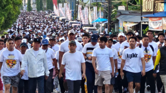 Crazy rich asal Kalsel, Haji Isam dalam event Jalan Sehat Batulicin Festival