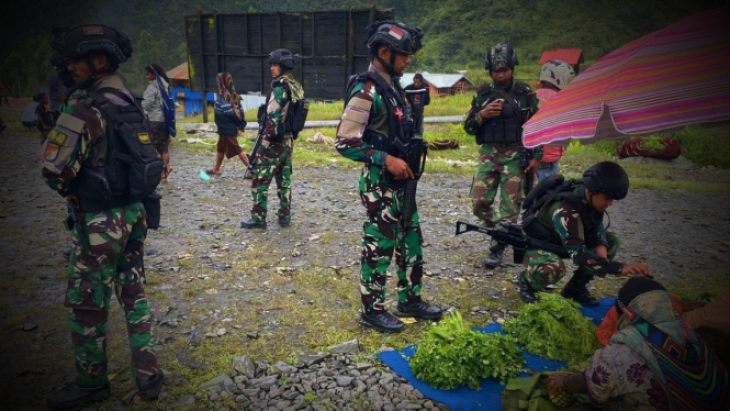 VIVA Militer: Pasukan Walet Hitam TNI di pasar 