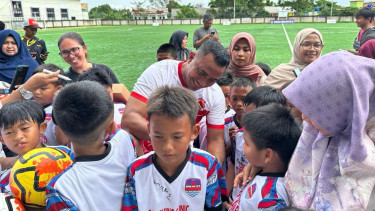 Legenda Timnas Indonesia, Firman Utina