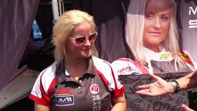 Pembalap F1 Powerboat, Marit Stromoy.