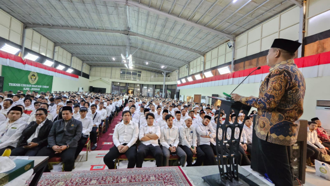 Konsul Haji KJRI, Jeddah Nasrullah Jasam beri sambutan.