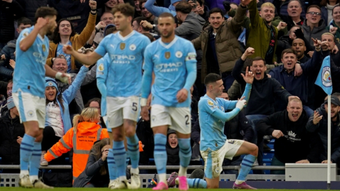 Phil Foden saat Manchester City vs Manchester United