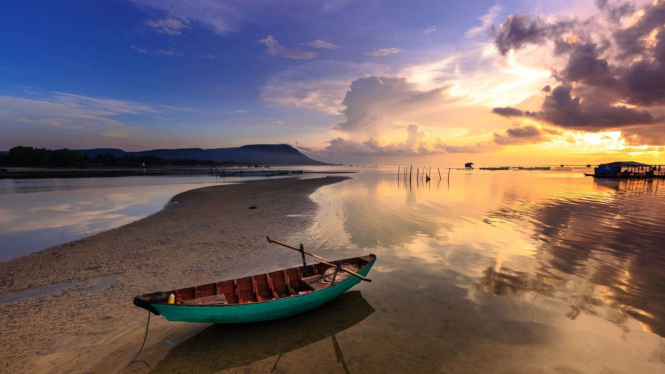 Ilustrasi pantai