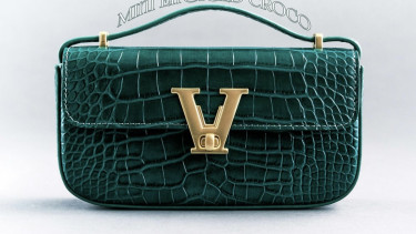 Tas kulit koleksi Voneworld.