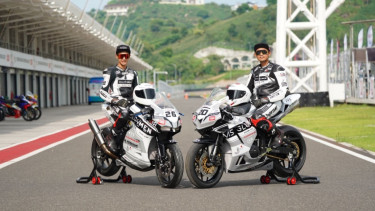 MS Glow For Men Racing Team