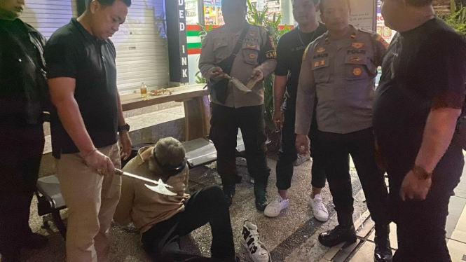 Bule Rusia diamakan polisi