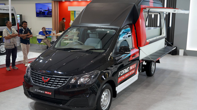 Modifikasi Wuling Formo Max di GIICOMVEC 2024