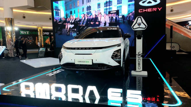 Chery Omoda E5