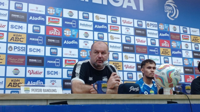 Pelatih Persib, Bojan Hodak