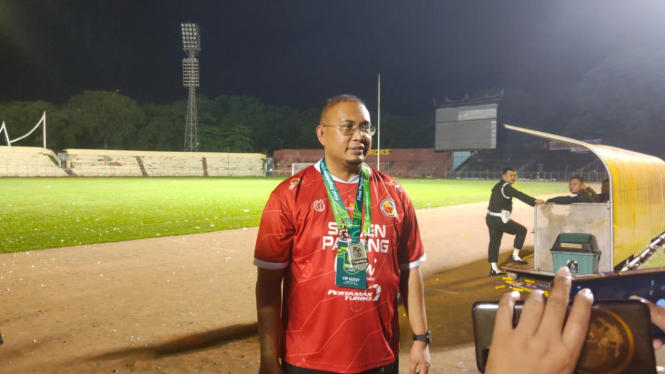 Dewan Penasehat Semen Padang, Andre Rosiade