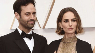 Natalie Portman Resmi Bercerai dengan Benjamin Millepied Setelah 11 Tahun Bersama