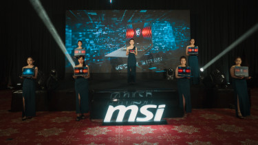 Laptop MSI yang ditenagai AI.