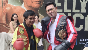 Denny Sumargo perankan Ellyas Pical