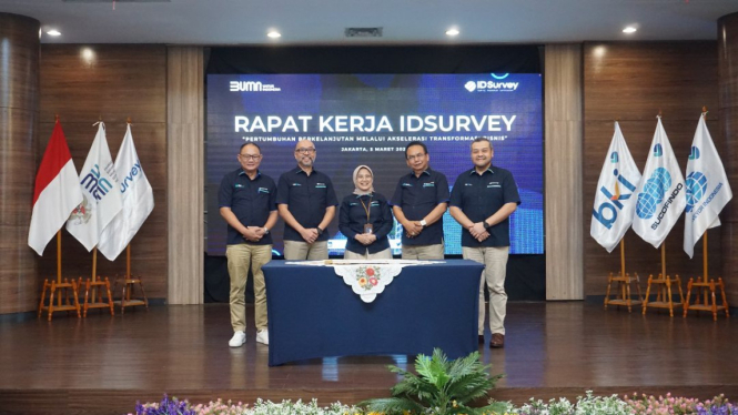 Rapat kerja IDSurvey