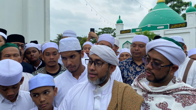 Habib Abdullah, adik kandung almarhum Habib Hasan bin Jafar Assegaf