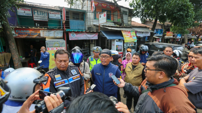 Sekda Ema Sumarna Mengundurkan Diri Usai Jadi Tersangka Suap Bandung Smart City